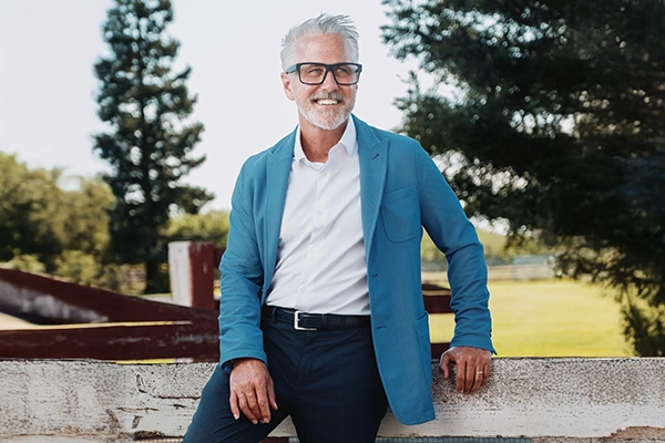Dr. Rob Santos portrait outdoors